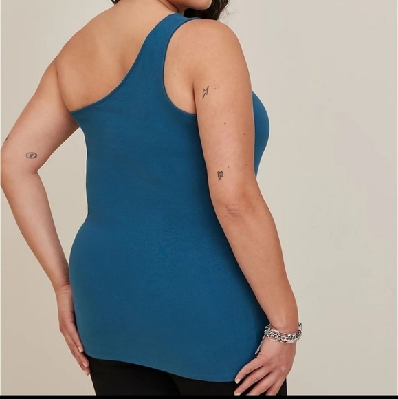 Torrid blue one shoulder cutout tanktop NEW Size 4, 4X - Picture 12 of 13